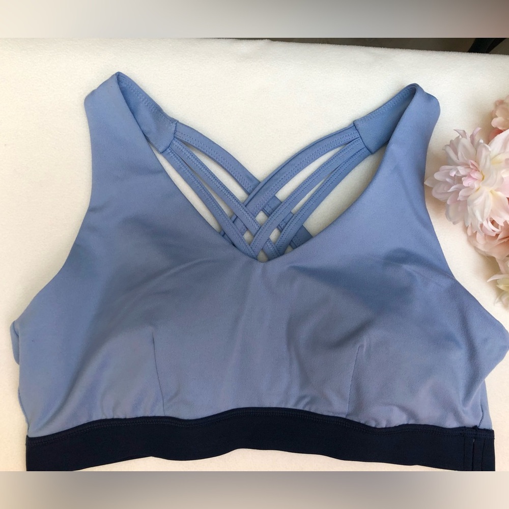 Ideology Blue Criss Cross Strappy Back Sports Bra Size Medium